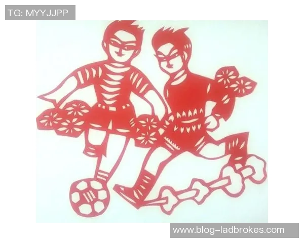 精彩足球剪纸艺术作品欣赏与创作技巧分享