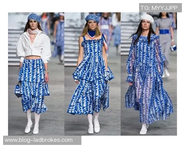 足球烫发潮流风向标让你在球场上也能时尚出众 足球烫发潮流风向标让你在球场上也能时尚出众